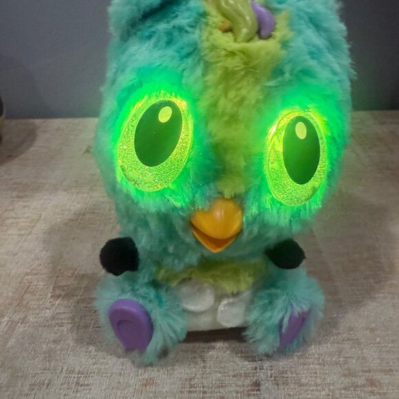 Hatchamils Hatched Chipadee Owl 6” Toy - Picture 5 of 5